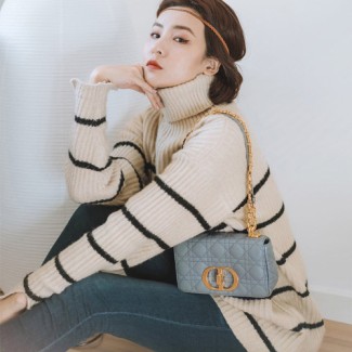 디올 신상 카로 스몰백 M9241 그레이