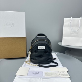 마르지엘라 글램슬램 백팩  MM3378 블랙 금장