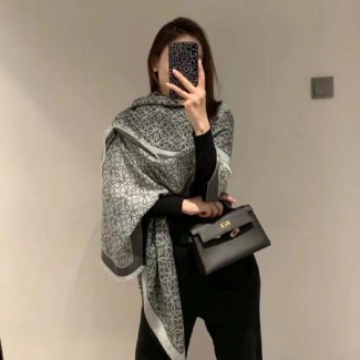 로에베 신상 스카프 LOE2013-2