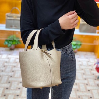 에르메스 피코탄 18 올수공 HM1881-11