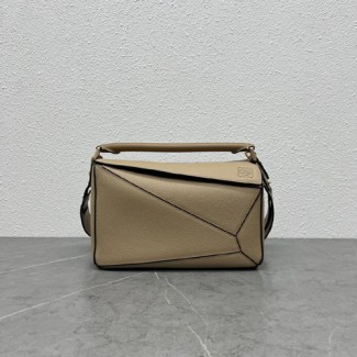 로에베 퍼즐백 미듐 11023-6