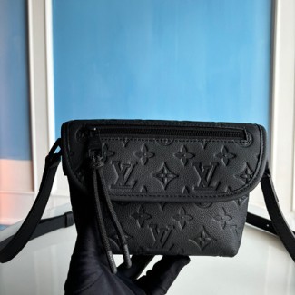 루이비통 펄스 웨어러블 월릿 M12636