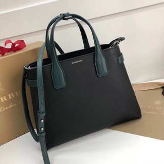 버버리 미디엄 투톤 가죽 배너 토트백 40759521 블랙