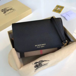 버버리 신상 미니 크로스백 40681441 블랙