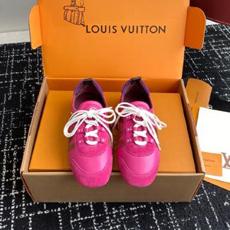 루이비통 여성용 스니커즈  M0579-8