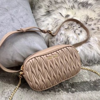 미우미우 마틀라세 벨트백 겸 크로스백 5BL005 베이지