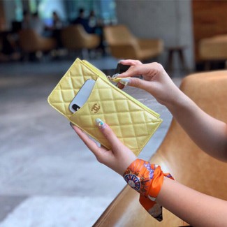  샤넬 iPhone 클래식 파우치 AP6623 옐로우