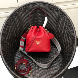 프라다 신상 가죽 버킷백 1BE018 레드