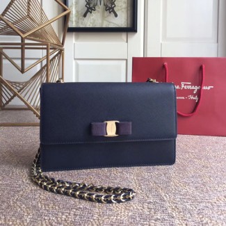 페레가모 지나 미듐 숄더백 21E480 네이비