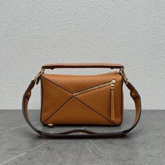 로에베 퍼즐백 미듐 11023-5