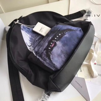 지방시 신상 백팩 G145119