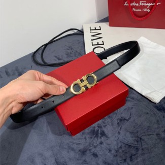 페레가모  신상  벨트 678889  블랙 금장