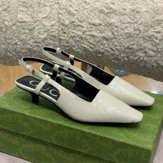 구찌 여성용 샌들 670443-5