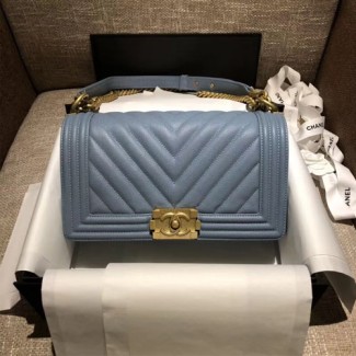샤넬 보이 미듐 V패턴 플랩백 A67086 캐비어 하늘색 금장