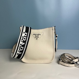 프라다 레더 미니 숄더백 1BH191-3