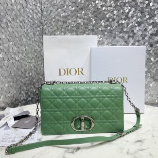 디올 신상 카로 라지백 M9243 그린