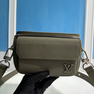 루이비통 파일럿 웨어러블 월릿 M83560 그린