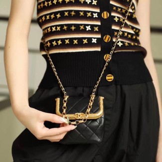 샤넬 램스킨 스몰 키스락백 AS1885 블랙