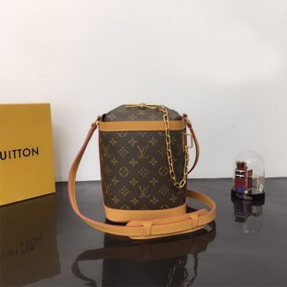 루이비통 밀크 박스 M44877