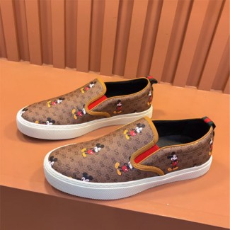 구찌 남성용 신상 스니커즈 620260