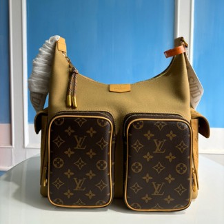 루이비통 남성 카고 호보백 M12697