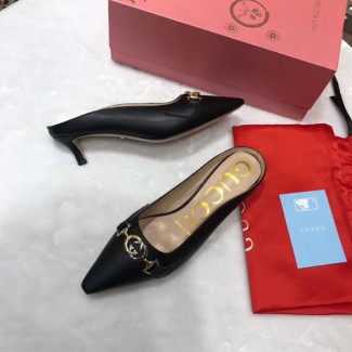 구찌 주미 가죽 슬라이드 577053 블랙