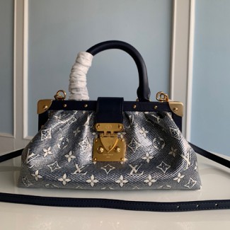 루이비통 모노그램 클러치 M46544