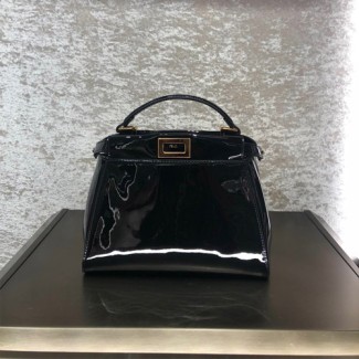 펜디 신상 미니 피카부백 8BN245 에나멜 블랙