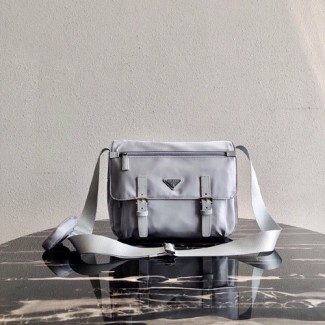 프라다 포코노 나일론 메신저백 1BD953 그레이