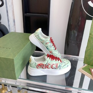 구찌 남여공용 스니커즈 670450-2