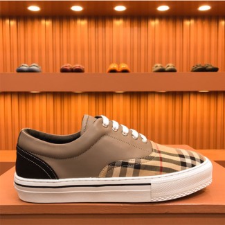 버버리 남성용 신상 스니커즈 801096458-2