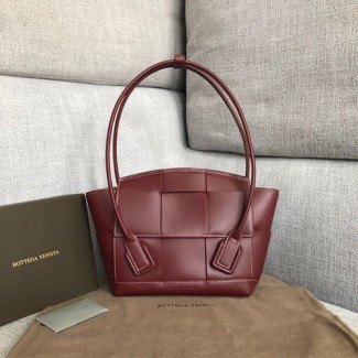 보테가 프렌치 카프 아르코 33 백 575943 버건디